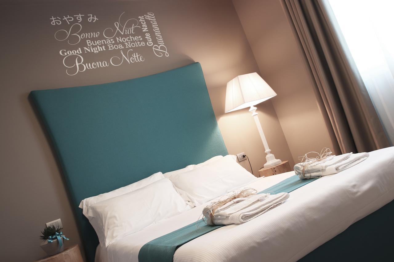 Art B&B Design Costa Volpino Eksteriør billede