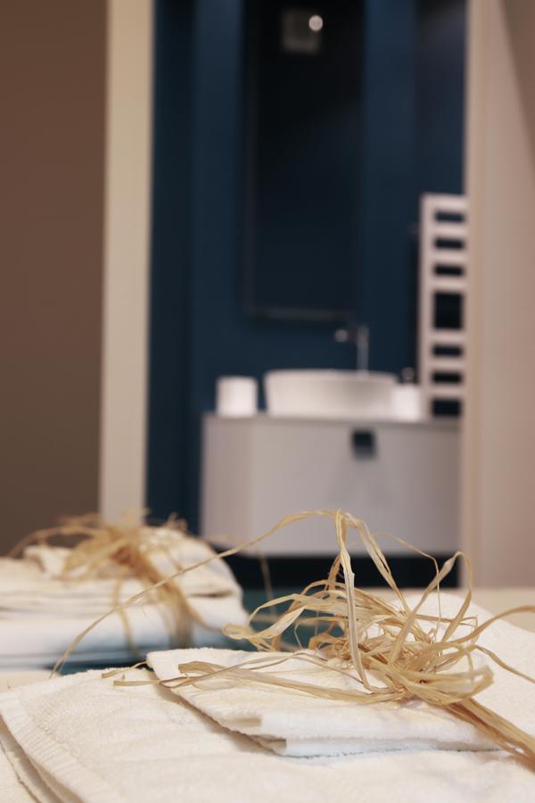 Art B&B Design Costa Volpino Eksteriør billede