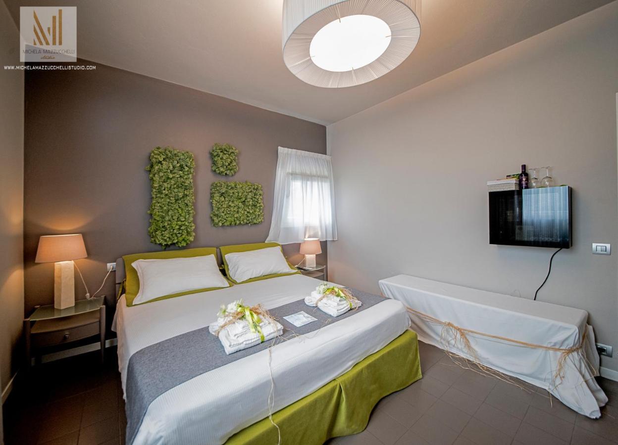 Art B&B Design Costa Volpino Eksteriør billede